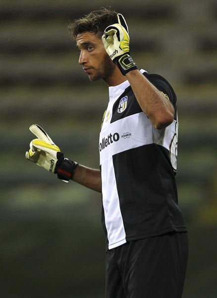 防线与旧主 防线与旧主